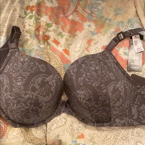 Torrid 40 DDD bra NEW back smoothing push-up skull